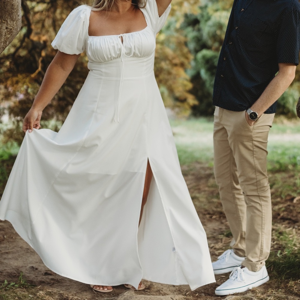 Elegant White Dress with Puff Sleeves